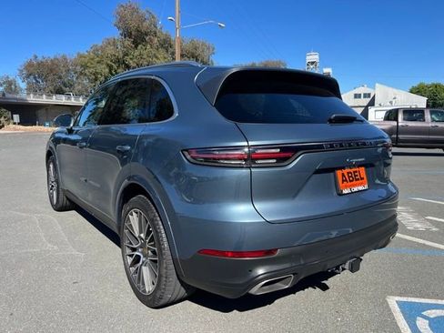 Used 2020 Porsche Cayenne AWD/4WD image 9