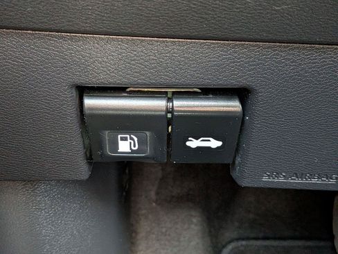 Used 2024 Nissan Kicks SV FWD image 42