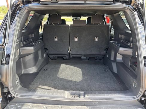 Used 2025 Toyota 4Runner SR5 RWD image 25