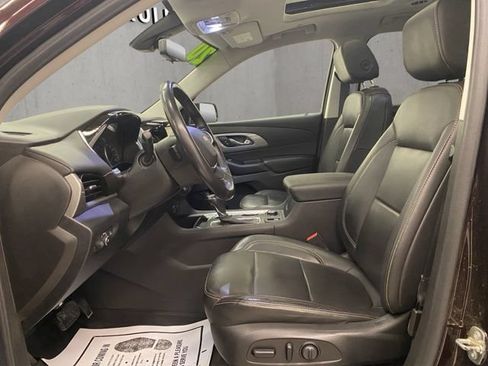 Used 2020 Chevrolet Traverse LT w/ LT Premium Package AWD/4WD image 8