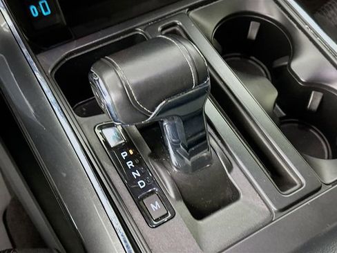 Used 2022 Ford F150 XLT w/ Equipment Group 302A High image 17