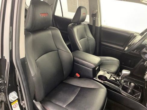 Used 2019 Toyota 4Runner TRD Off-Road Premium AWD/4WD image 30