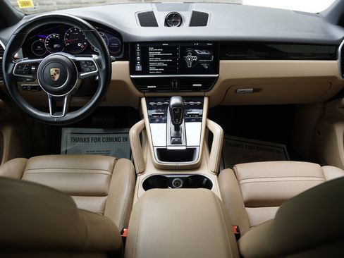 Used 2019 Porsche Cayenne AWD/4WD image 15