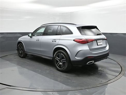 New 2026 Mercedes-Benz GLC 300 image 2