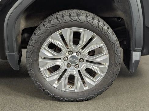 Used 2021 GMC Sierra 1500 Denali w/ Denali Ultimate Package AWD/4WD image 11