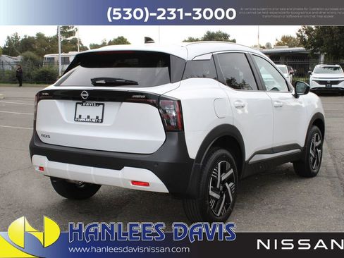 New 2026 Nissan Kicks SV image 7