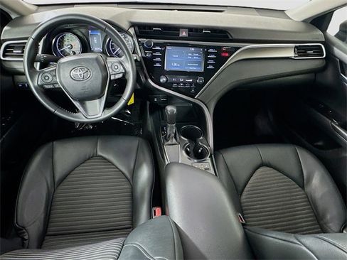 Used 2018 Toyota Camry SE image 22