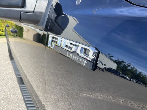 Used 2018 Ford F150 Lariat w/ Equipment Group 502A Luxury AWD/4WD image 28