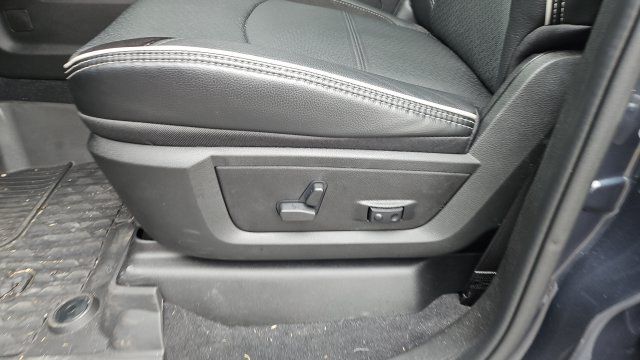 Used 2026 RAM 3500 Laramie AWD/4WD image 5