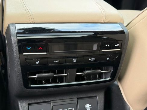 Certified 2023 Acura MDX SH-AWD w/ Advance Package image 13