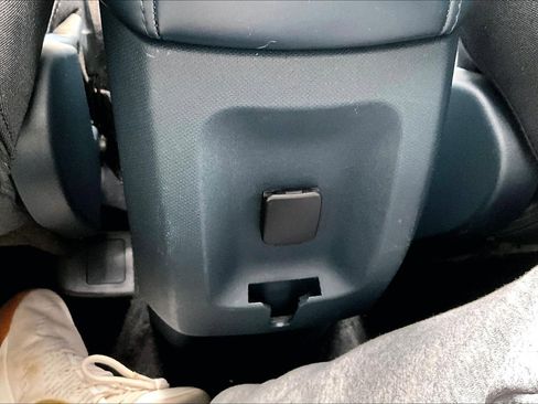 Used 2022 Ford Maverick XL image 35