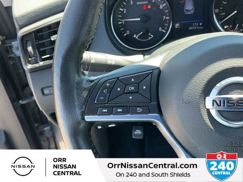 Used 2021 Nissan Rogue Sport SV image 19