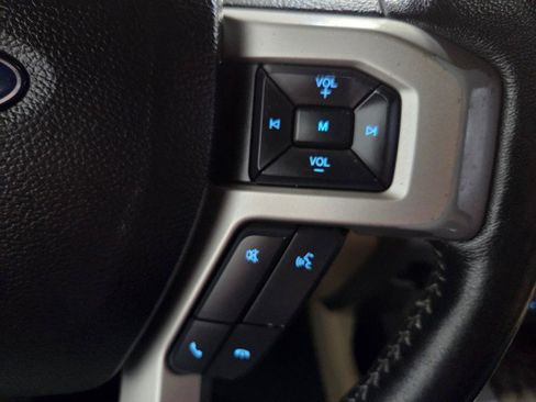 Used 2017 Ford F250 Lariat w/ Chrome Package image 48