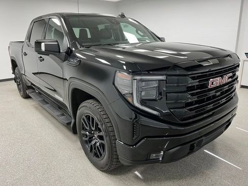 Used 2024 GMC Sierra 1500 Elevation w/ Elevation Premium Package AWD/4WD image 2