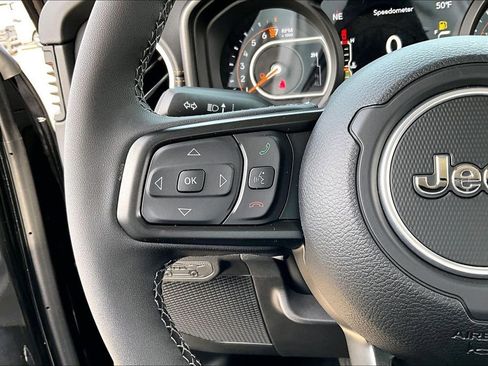 New 2026 Jeep Gladiator Mojave AWD/4WD image 24