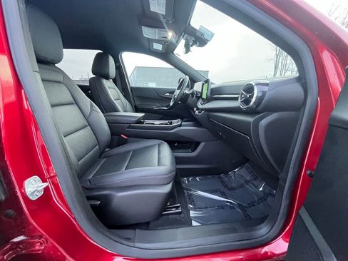 Certified 2025 Chevrolet Equinox LT w/ Convenience Package II image 22