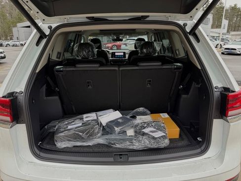 New 2026 Volkswagen Atlas SEL image 12