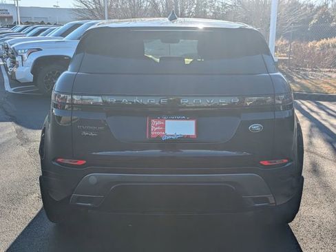 Used 2022 Land Rover Range Rover Evoque R-Dynamic SE image 5