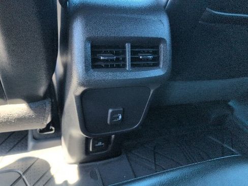 Certified 2024 Chevrolet Equinox RS image 38