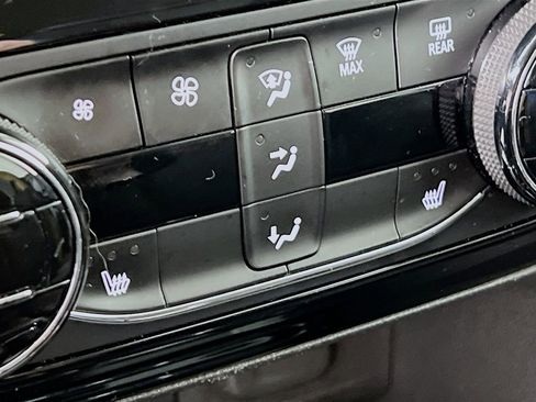 Certified 2021 Buick Encore GX Select image 19