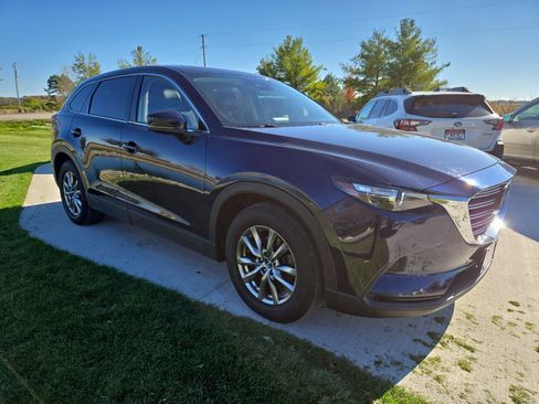 Used 2019 MAZDA CX-9 Touring w/ Touring Premium Package image 3
