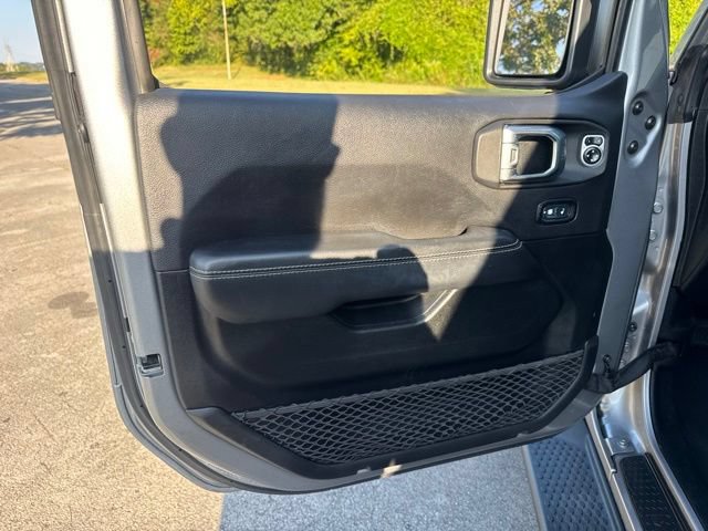 Used 2020 Jeep Wrangler Unlimited Sahara AWD/4WD image 15