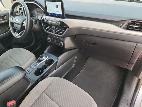 Used 2022 Ford Escape SE FWD image 28