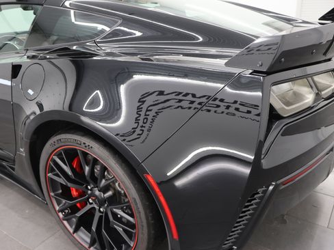 Used 2017 Chevrolet Corvette Z06 RWD image 28