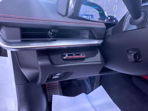 Used 2024 Chevrolet Corvette Stingray Preferred Conv w/ 2LT image 16