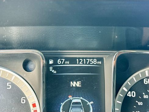 Used 2017 Nissan Titan Platinum Reserve AWD/4WD image 14