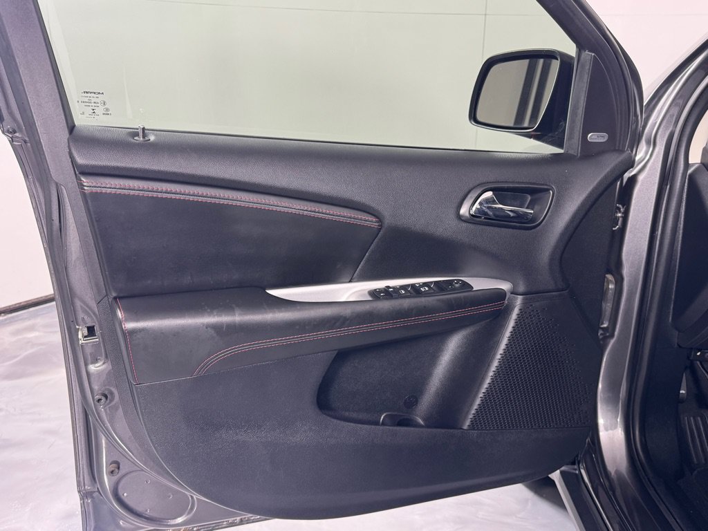 Used 2017 Dodge Journey GT w/ Driver Convenience Group FWD image 10