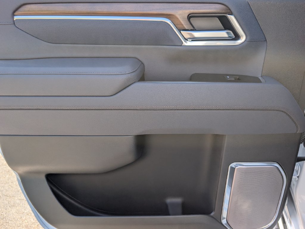 New 2026 Chevrolet Silverado 2500 High Country w/ High Country Premium Package AWD/4WD image 31