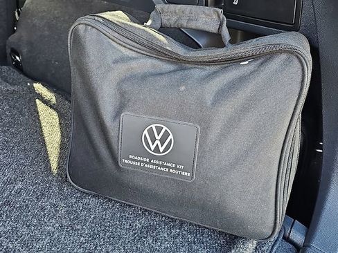 Used 2021 Volkswagen Tiguan S image 28