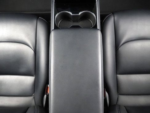 Used 2018 Tesla Model 3 Long Range image 22
