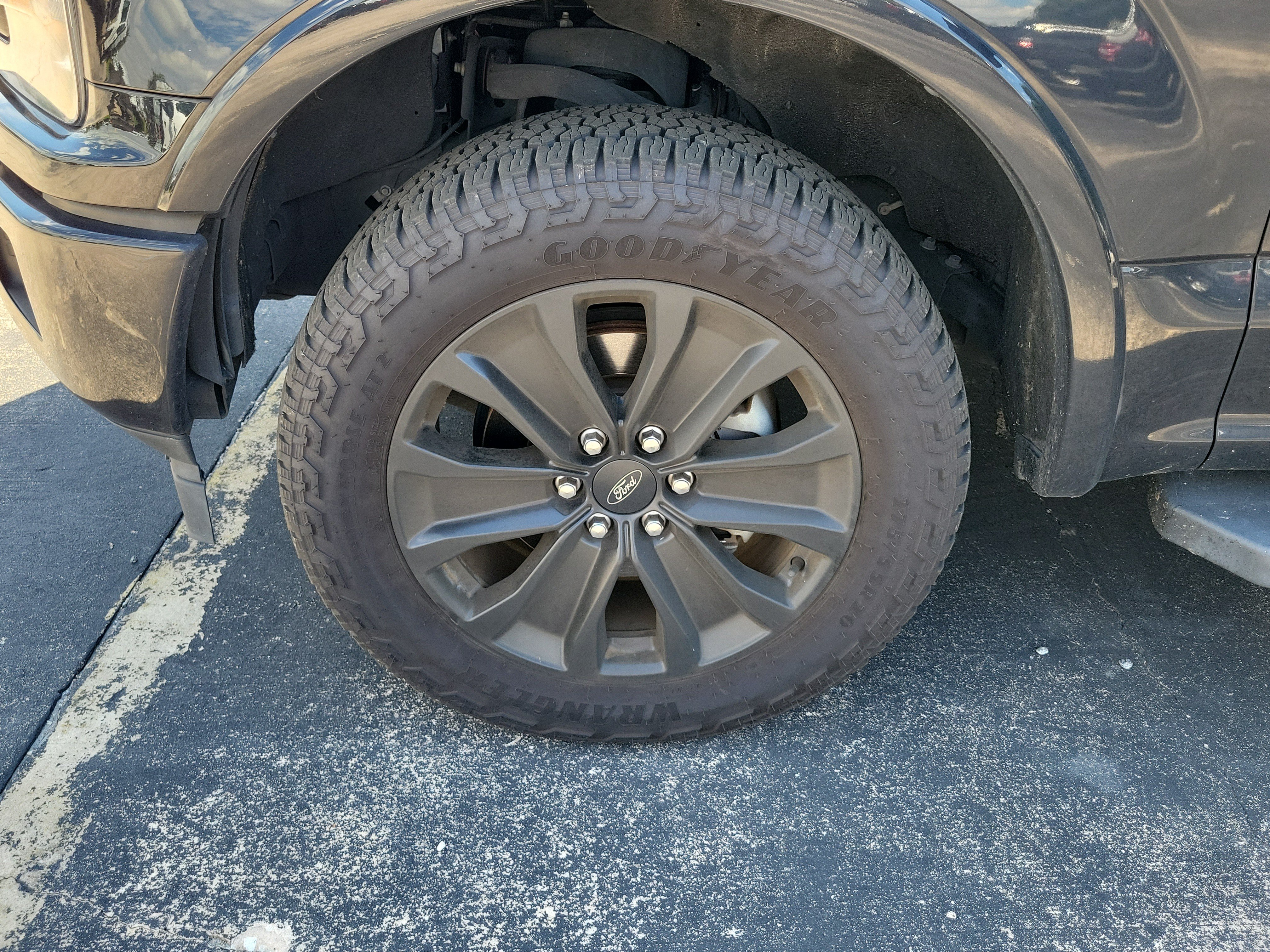 Used 2020 Ford F150 XLT w/ Equipment Group 302A Luxury AWD/4WD image 4