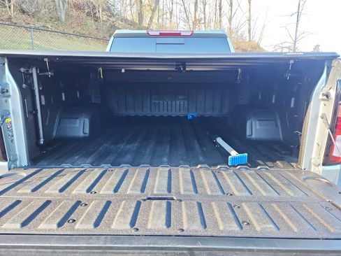 Used 2023 GMC Sierra 1500 Elevation w/ Preferred Package image 13