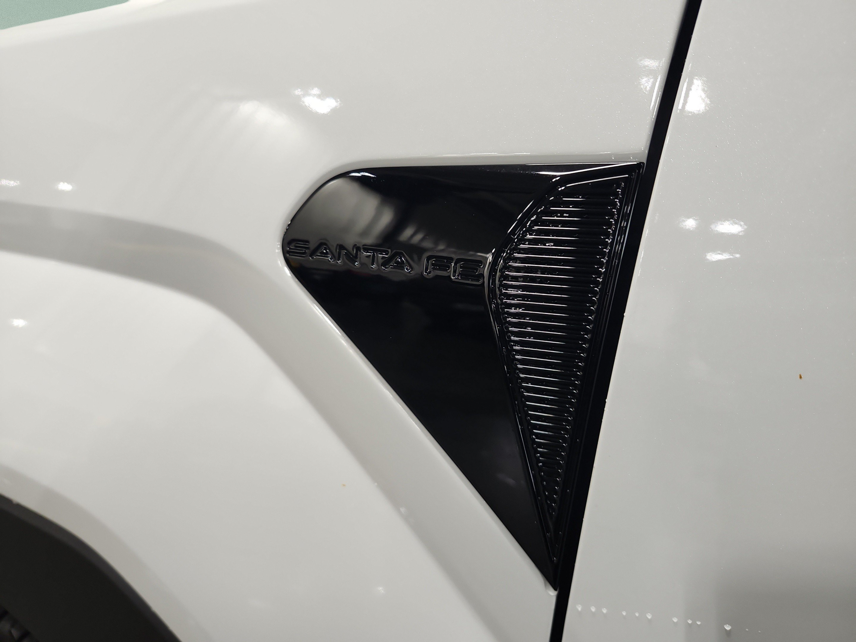 Certified 2025 Hyundai Santa Fe Limited FWD image 28