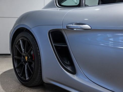 Used 2025 Porsche 718 Cayman GT4 image 17