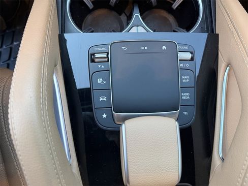 Used 2024 Mercedes-Benz GLE 450e 4MATIC w/ AMG Line Exterior image 21