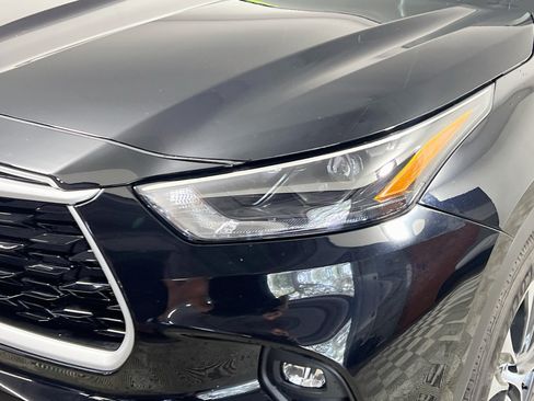 Used 2026 Toyota Highlander XLE AWD/4WD image 12