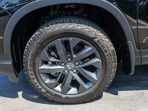 Certified 2025 Honda Ridgeline Sport image 27