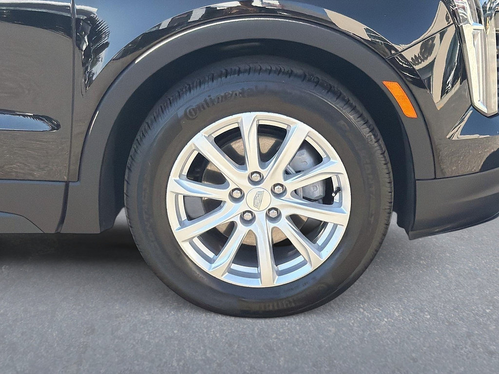 Certified 2023 Cadillac XT4 Luxury FWD image 32