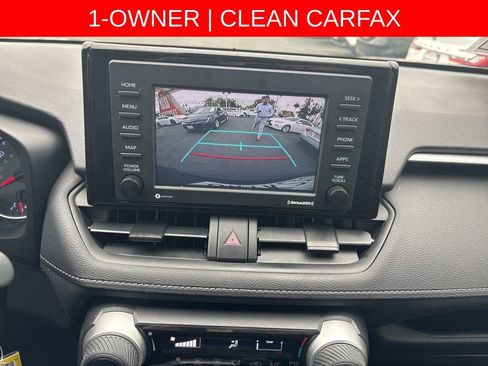 Used 2021 Toyota RAV4 LE AWD/4WD image 18
