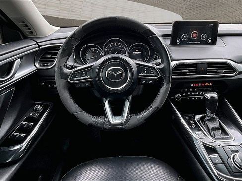 Used 2019 MAZDA CX-9 Touring AWD/4WD image 4