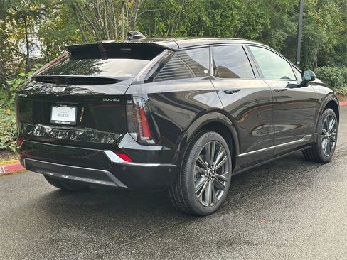 New 2026 Cadillac Optiq Sport 2 image 5