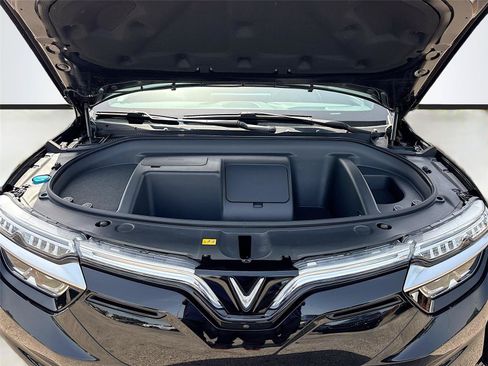 New 2025 VinFast VF 8 Plus AWD/4WD image 30