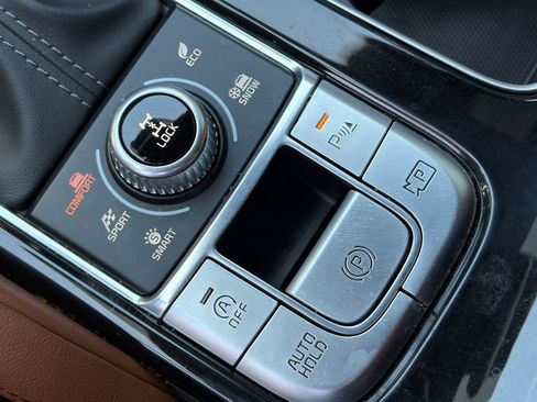 Certified 2023 Kia Telluride SX X-Pro AWD/4WD image 31