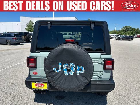 Used 2023 Jeep Wrangler Sport AWD/4WD image 4