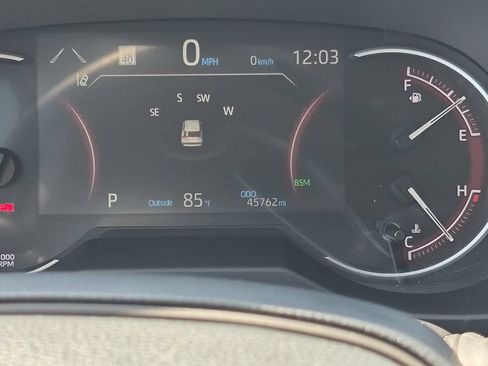 Certified 2025 Toyota RAV4 XLE AWD/4WD image 30
