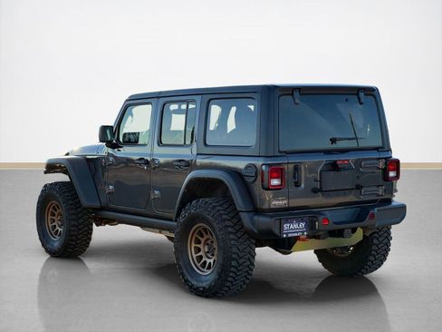 Used 2023 Jeep Wrangler Unlimited Rubicon w/ Cold Weather Group image 5